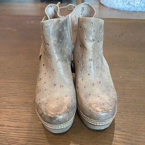 Antelope Perforated Tannish brownish gray Ankle Boots